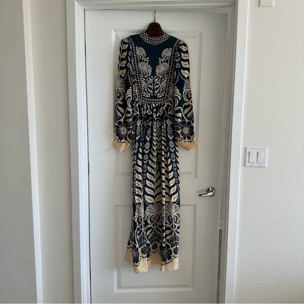 FARM Rio Black and Beige Maxi Dress with Botanical Print - Picture 7 of 9